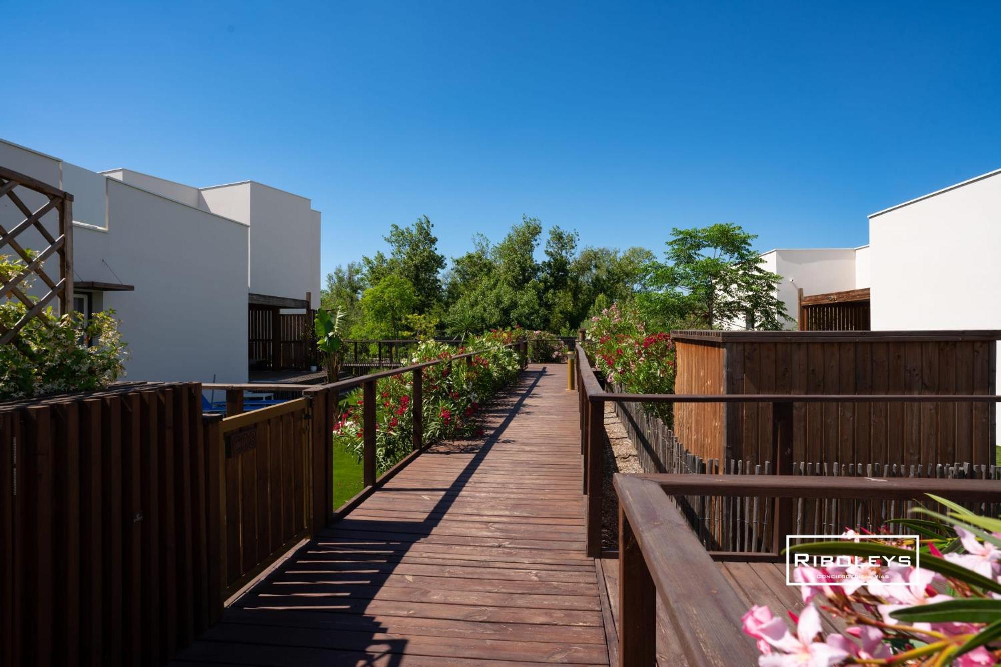 Marina Lodge - Villa T3 en résidence avec piscine Vias Exterior foto